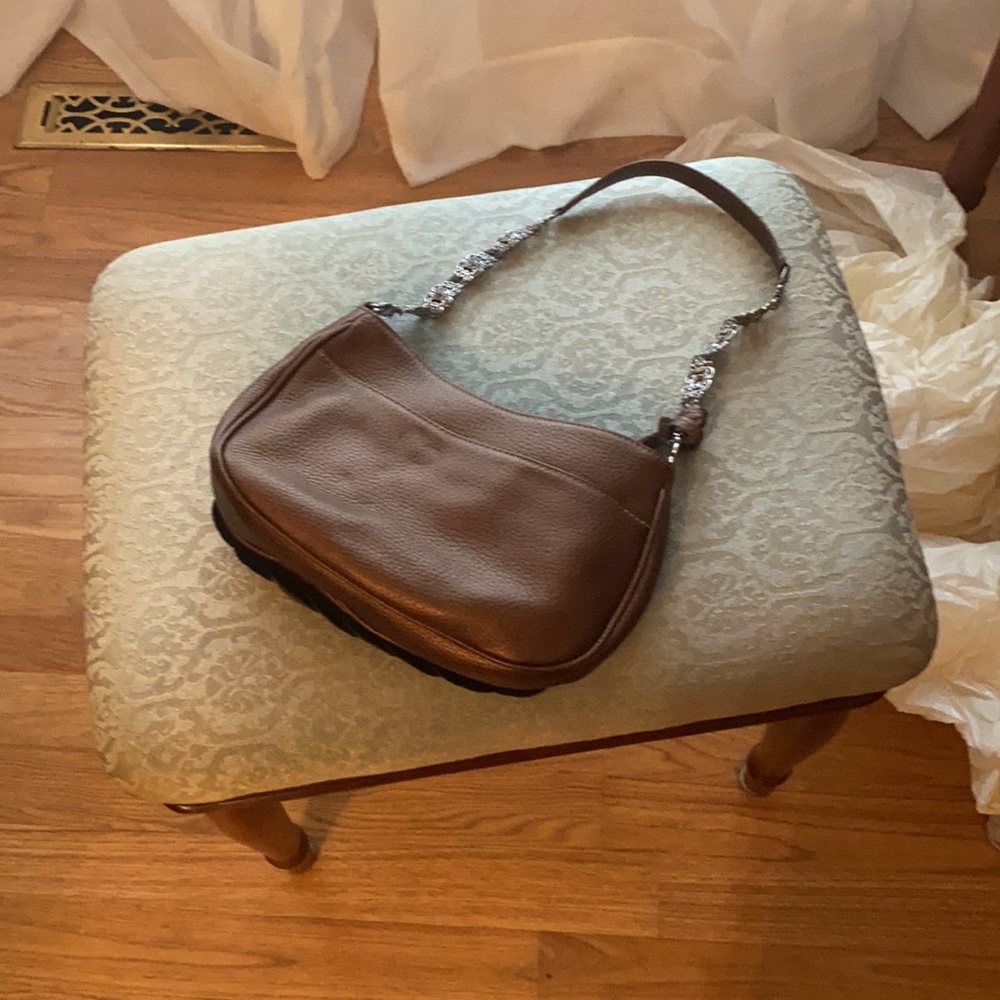 Handbag - Picture 2 of 3